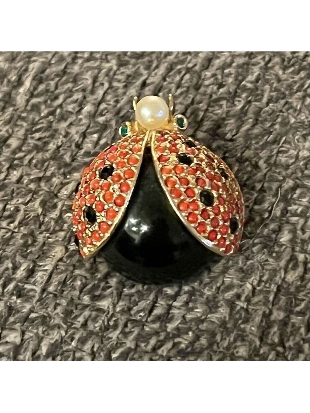 𝅺HATTIE CARNEGIE vintage ladybug pin